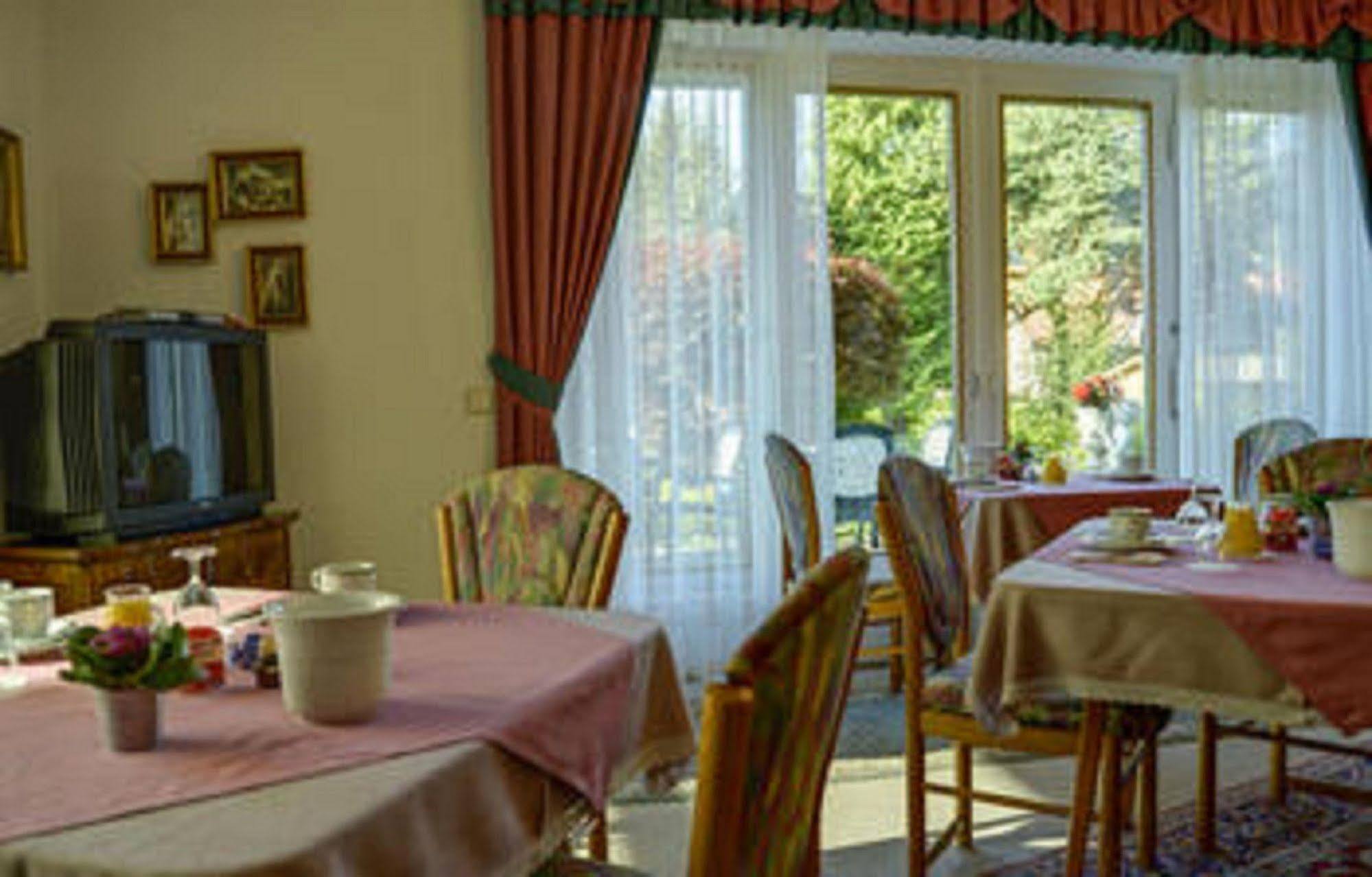 Fruehstueckspension Haus Golker Seeboden Exterior foto